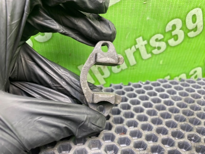 Кронштейн, 800 рублей, Калининград