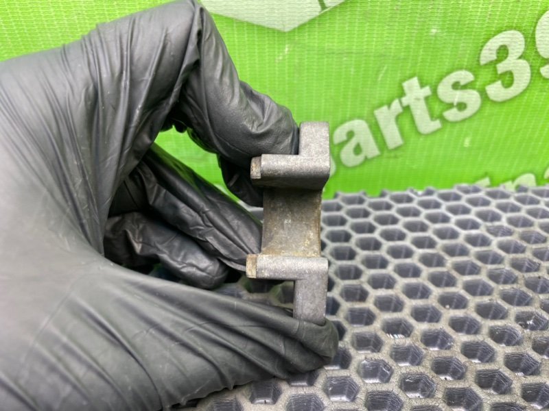 Кронштейн, 800 рублей, Калининград