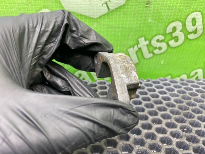 Кронштейн, 800 рублей, Калининград