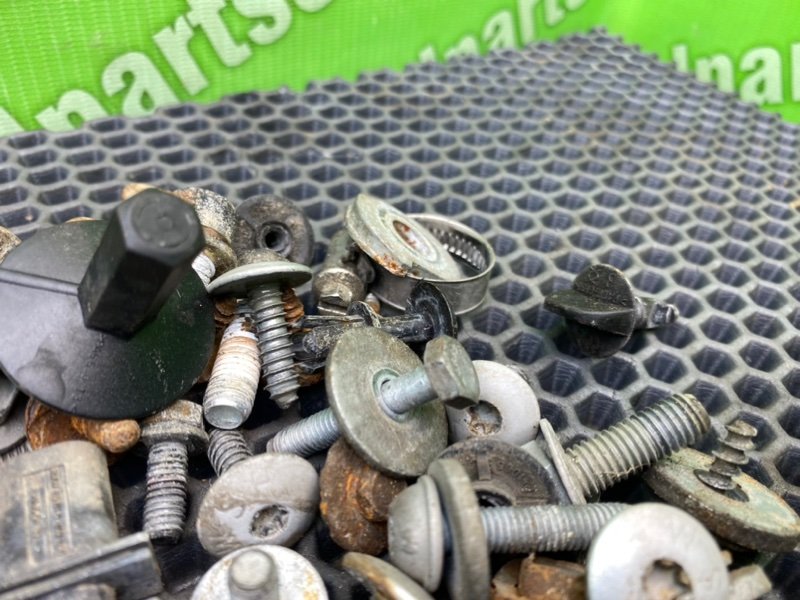 Болты, 1900 рублей, Калининград