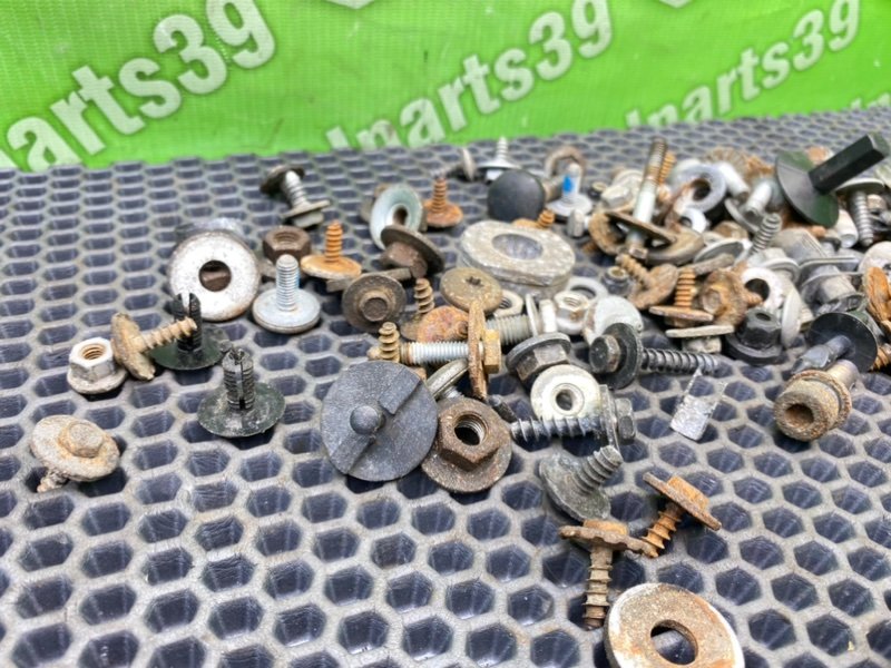 Болты, 1900 рублей, Калининград