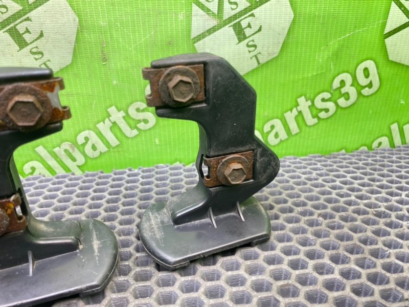 Кронштейны, 900 рублей, Калининград