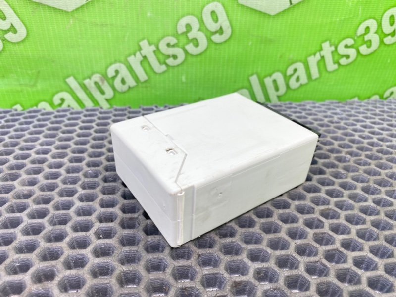 Блок, 1900 рублей, Калининград