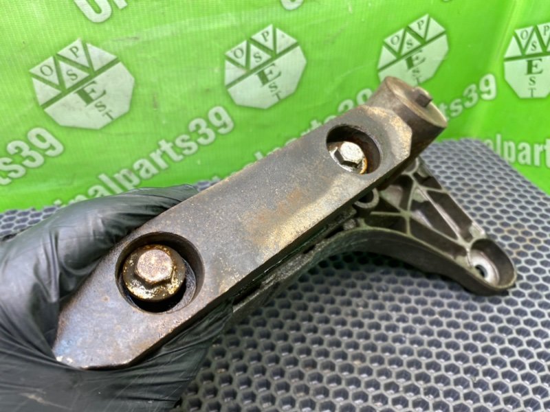 Траверса АКПП, 2900 рублей, Калининград