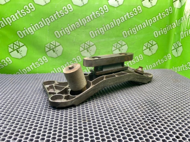 Траверса АКПП, 2900 рублей, Калининград