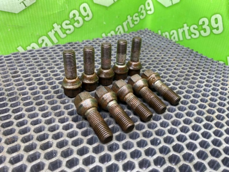 Колесные болты, 1500 рублей, Тверь