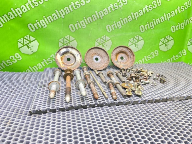 Болты подрамника, 2200 рублей, Калининград