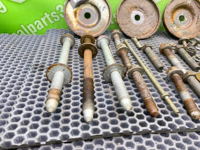 Болты подрамника, 2200 рублей, Калининград