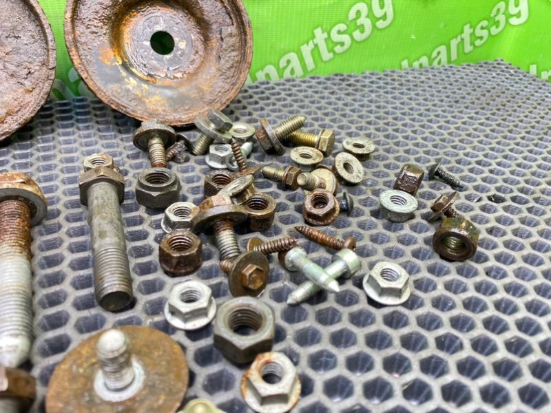 Болты подрамника, 2200 рублей, Калининград