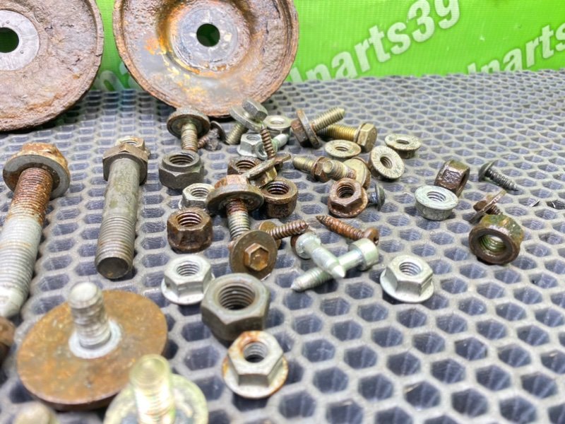 Болты подрамника, 2200 рублей, Калининград