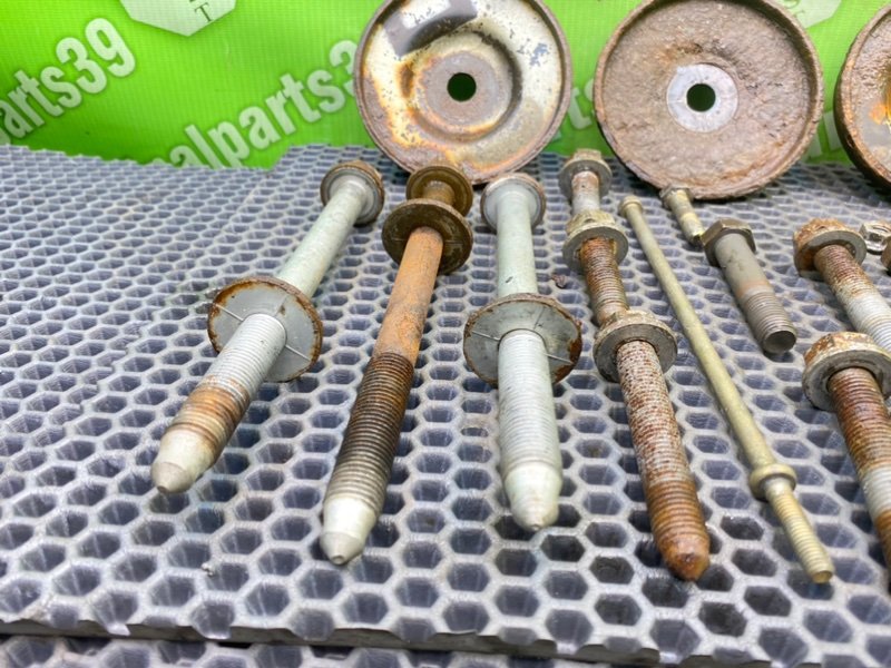 Болты подрамника, 2200 рублей, Калининград