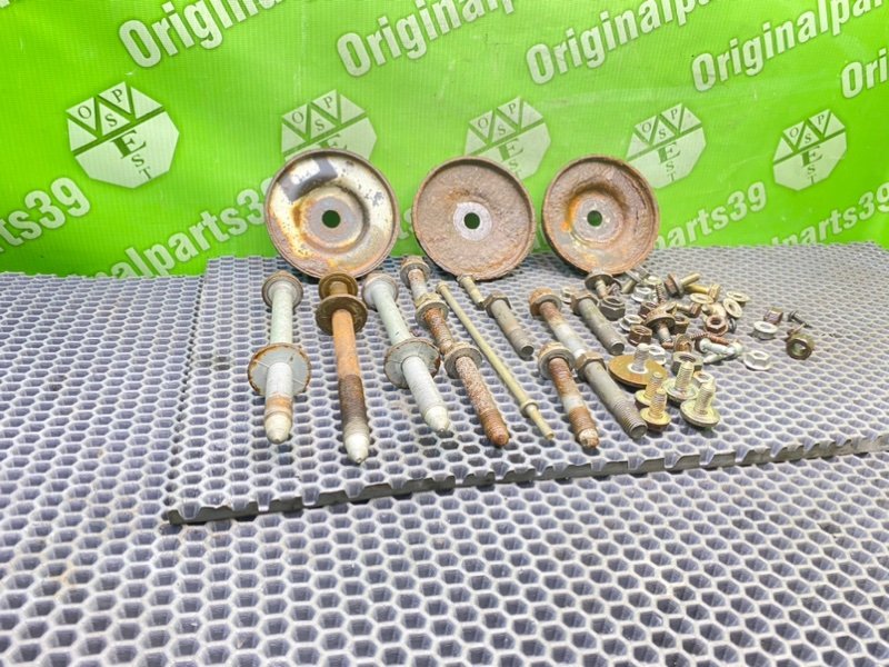 Болты подрамника, 2200 рублей, Калининград