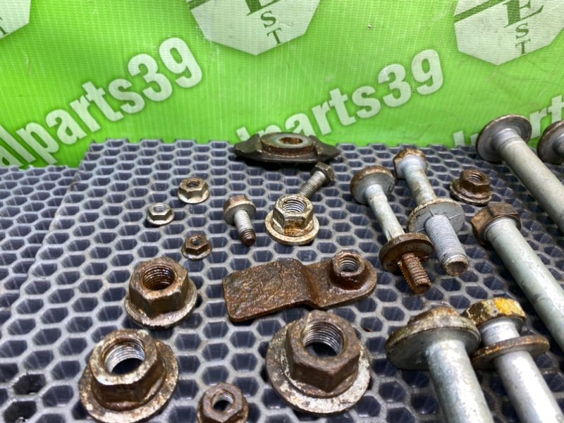 Болты подрамника, 1800 рублей, Калининград