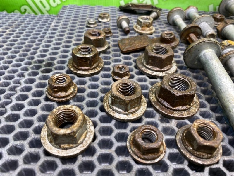 Болты подрамника, 1800 рублей, Калининград