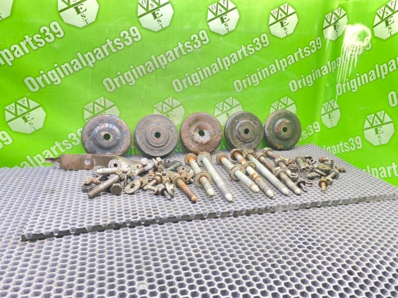 Болты подрамника, 2200 рублей, Калининград