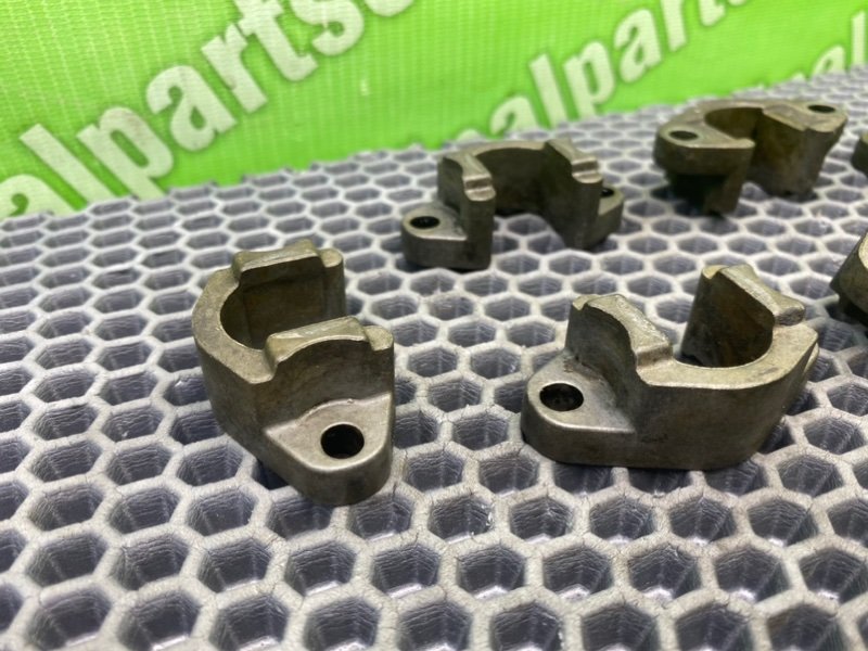 Кронштейны, 2600 рублей, Калининград