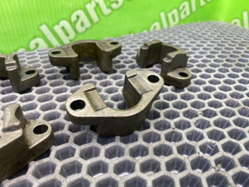 Кронштейны, 2600 рублей, Калининград