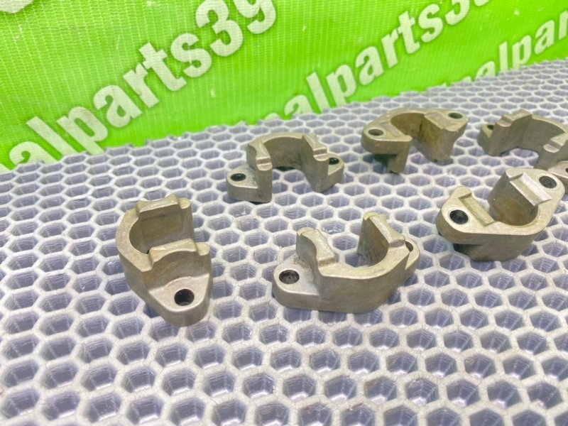 Кронштейны, 2600 рублей, Калининград