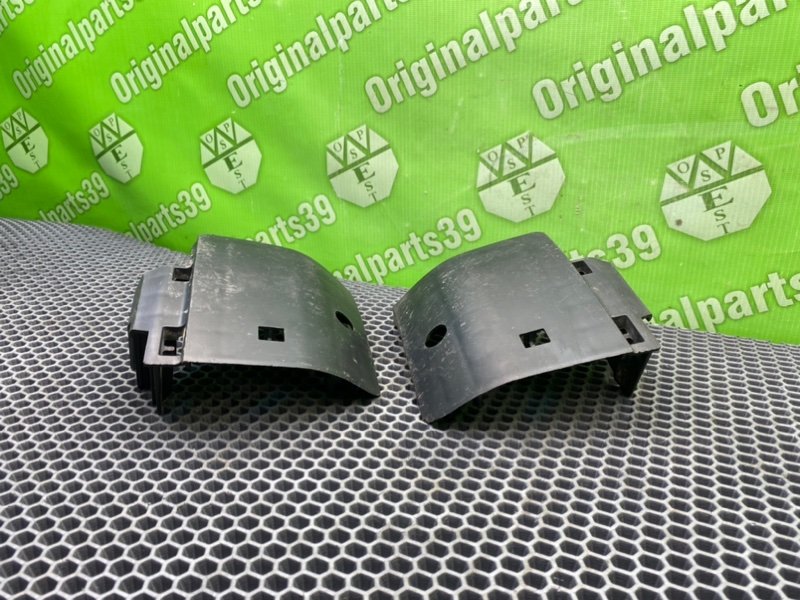 Кронштейны, 1000 рублей, Калининград