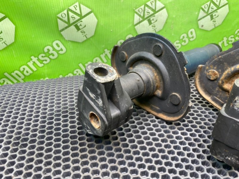 Кронштейн усилителя бампера, 1400 рублей, Калининград