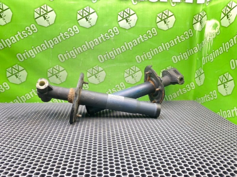 Кронштейн усилителя бампера, 1400 рублей, Калининград