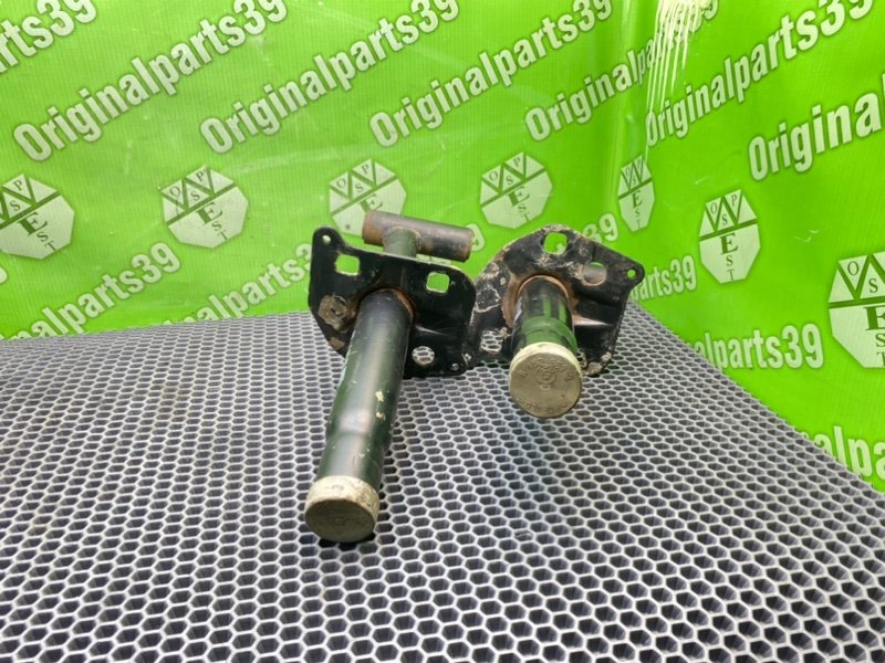 Кронштейн усилителя бампера, 1500 рублей, Калининград