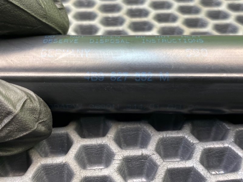 Амортизаторы багажника, 2100 рублей, Калининград