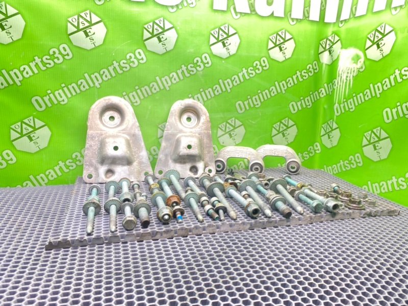 Болты подвески, 2200 рублей, Калининград