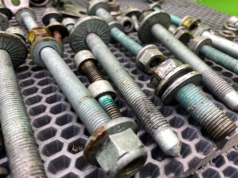 Болты подвески, 2200 рублей, Калининград