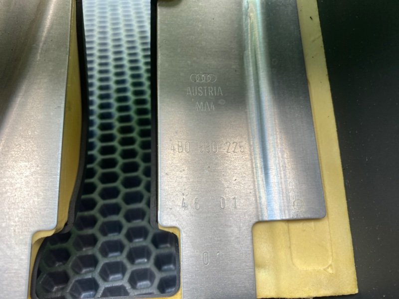 Кожух рулевой колонки, 1000 рублей, Калининград