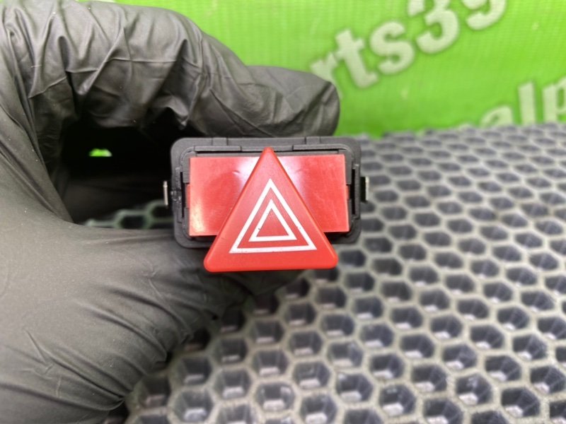 Кнопка аварийки, 2100 рублей, Калининград