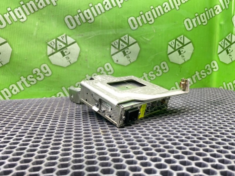 Блок управления навигацией, 2000 рублей, Калининград