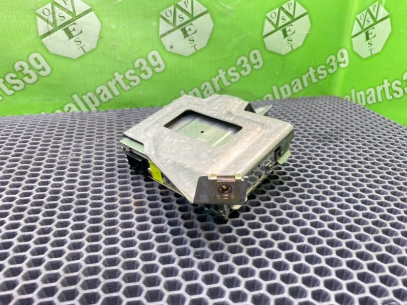 Блок управления навигацией, 2000 рублей, Калининград