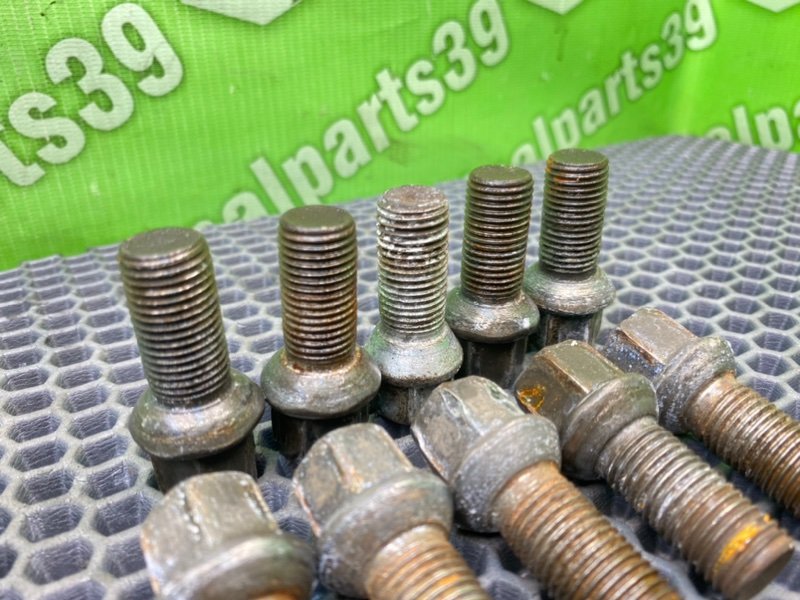 Колесные болты, 1700 рублей, Тверь