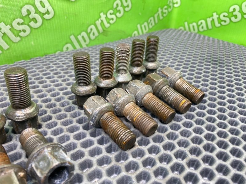 Колесные болты, 1700 рублей, Тверь