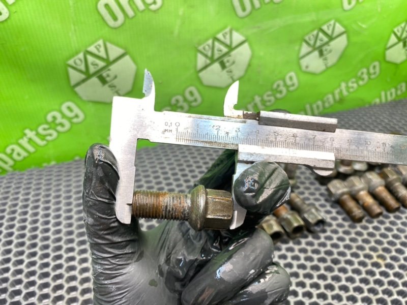 Колесные болты, 1700 рублей, Тверь