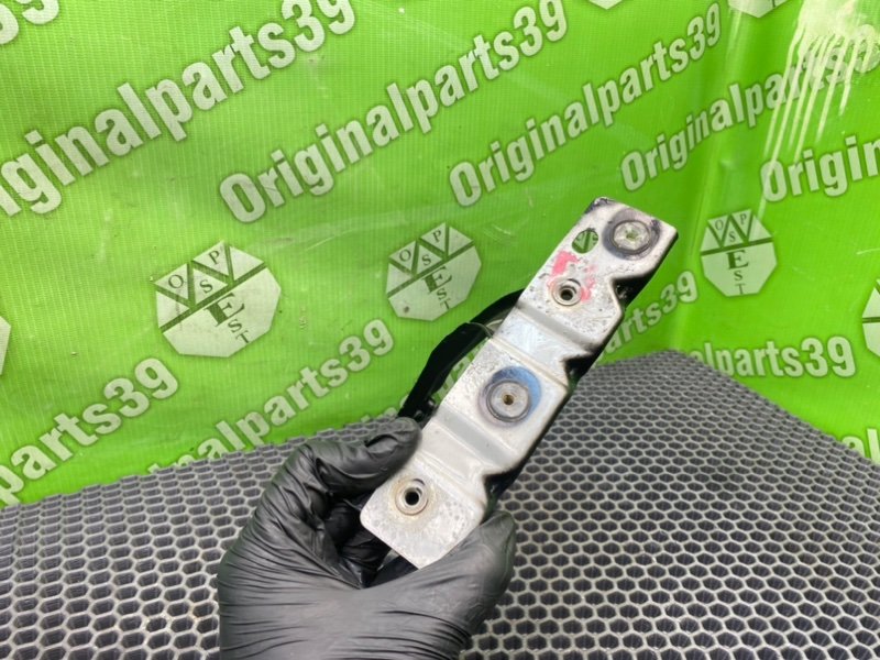 Кронштейн крыла, 1200 рублей, Калининград