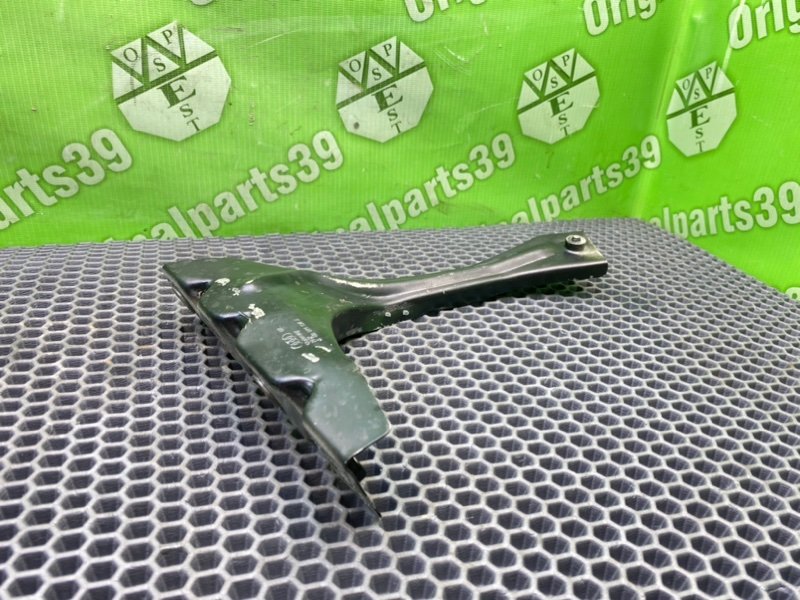 Кронштейн крыла, 1200 рублей, Калининград