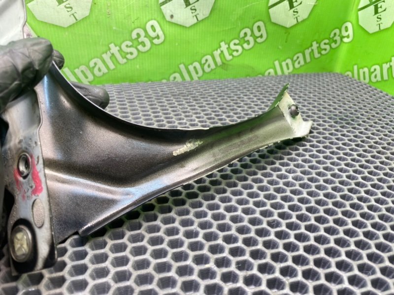 Кронштейн крыла, 1200 рублей, Калининград