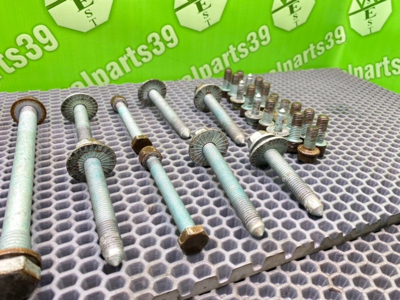 Болты подрамника, 2200 рублей, Калининград