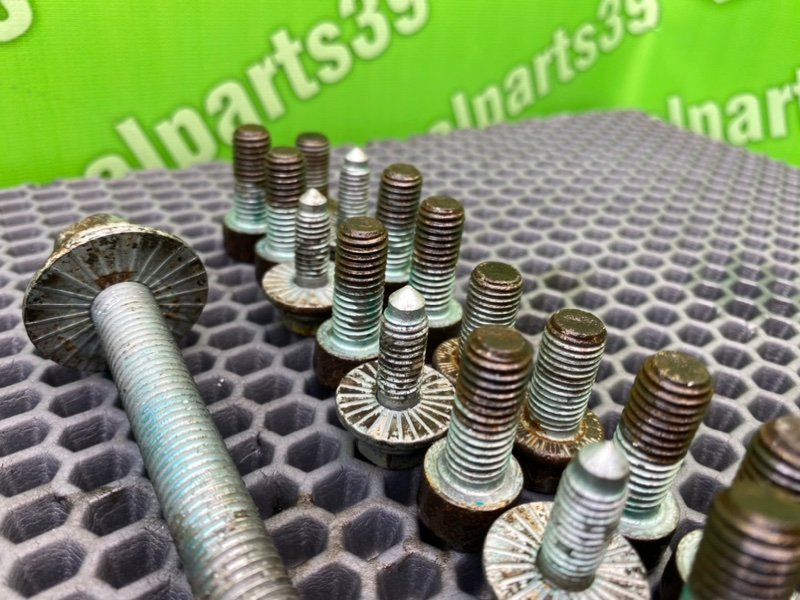 Болты подрамника, 2200 рублей, Калининград