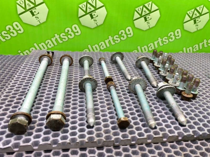 Болты подрамника, 2200 рублей, Калининград