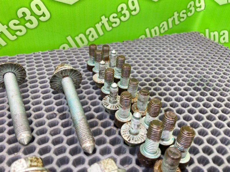 Болты подрамника, 2200 рублей, Калининград