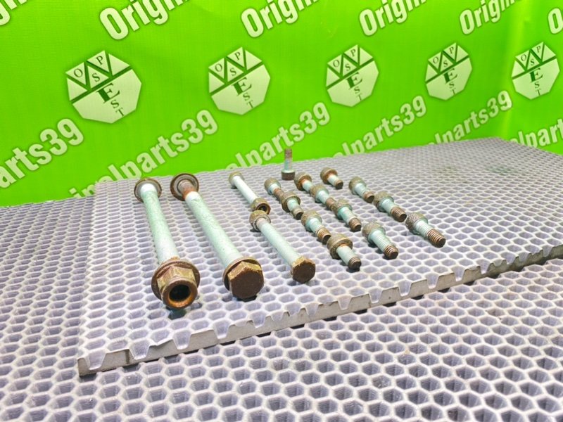 Болты подрамника, 1700 рублей, Калининград