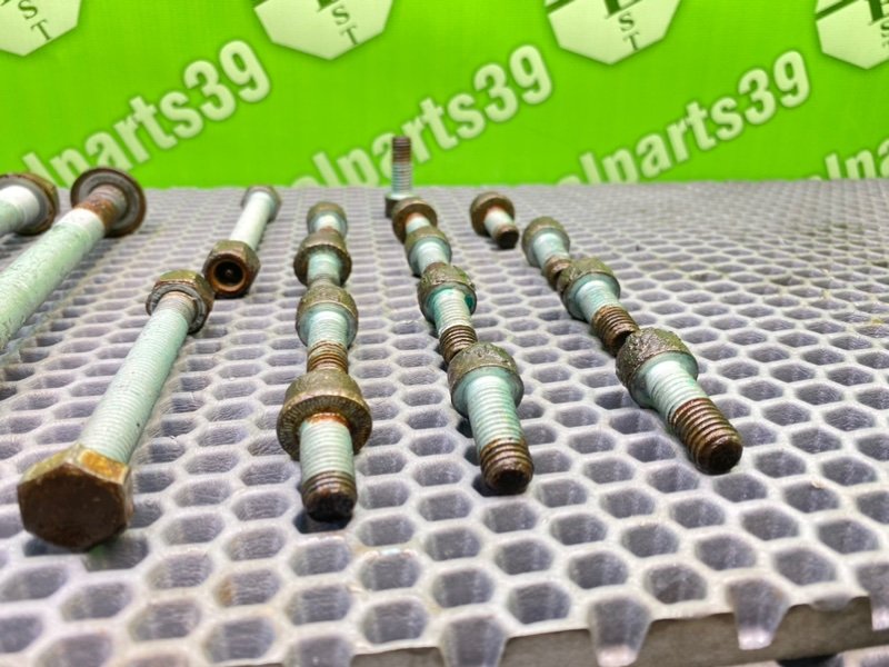 Болты подрамника, 1700 рублей, Калининград