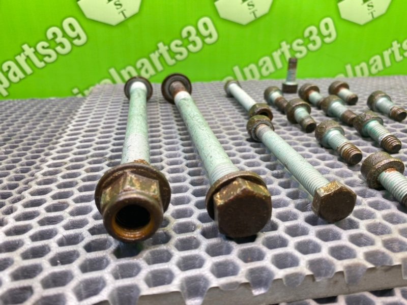 Болты подрамника, 1700 рублей, Калининград