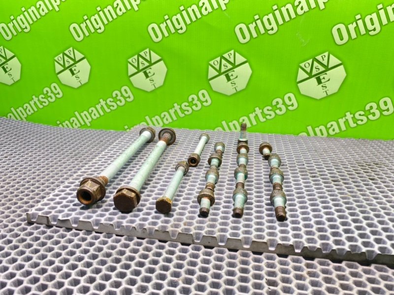 Болты подрамника, 1700 рублей, Калининград