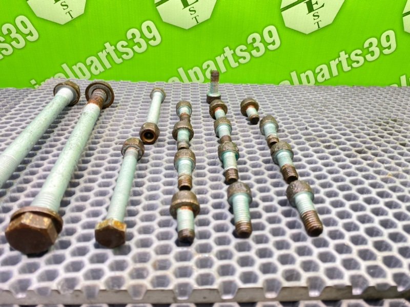 Болты подрамника, 1700 рублей, Калининград