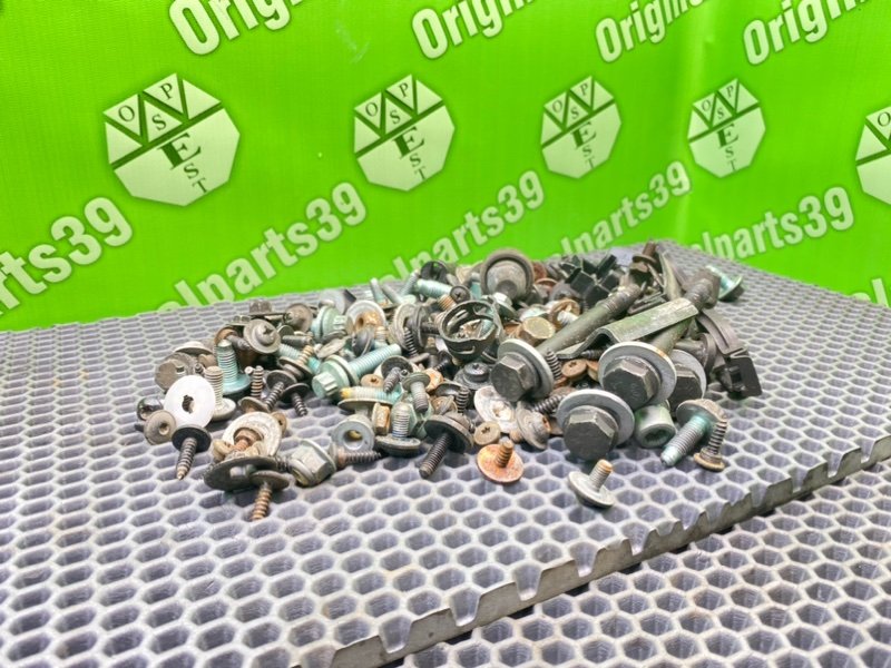 Болты, 1800 рублей, Калининград