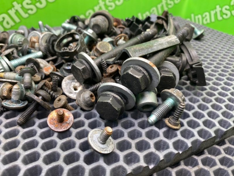 Болты, 1800 рублей, Калининград